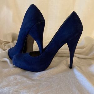 Steve Madden Blue suede heels sz 8.5M